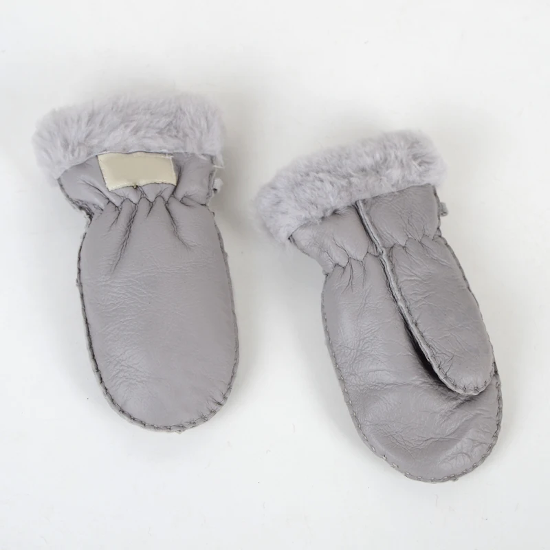 2018 Winter 1-5Y Kids Warm Gloves 100% Natural Sheep Fur Gloves for Boys Girls Children's Thick Mittens Outdoor Hand made
2018 Winter 1-5Y Kids Warm Gloves 100% Natural Sheep Fur Gloves for Boys Girls Children's Thick Mittens Outdoor Hand made