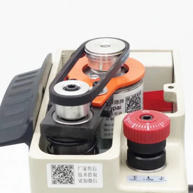 Tungsten Steel Knife Hollow Key Speed Regulation New Manual Feeding Vertical Key Machine D31A
Tungsten Steel Knife Hollow Key Speed Regulation New Manual Feeding Vertical Key Machine D31A