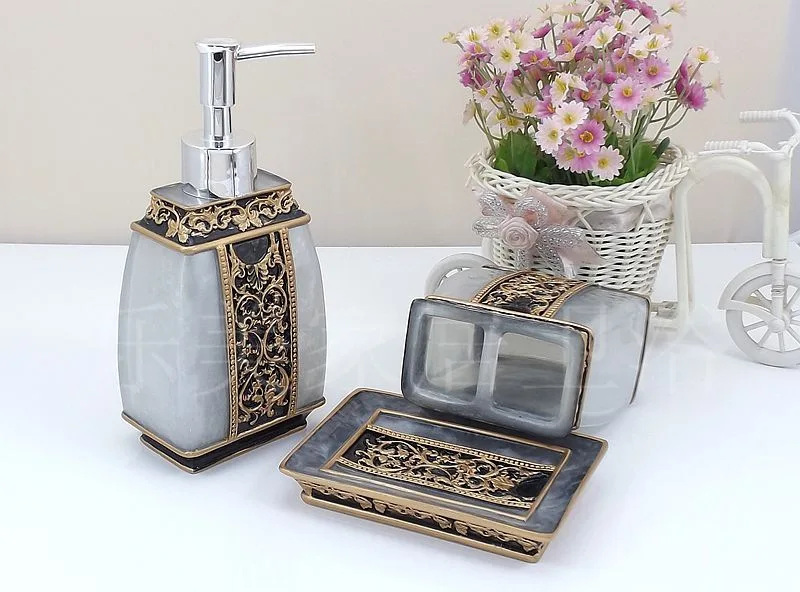 2018 New Bathroom Soap dispenser Bathroom Accessories Five Set Ceramics Crafts Kit banheiro Salle de bain Wash Supplies
2018 New Bathroom Soap dispenser Bathroom Accessories Five Set Ceramics Crafts Kit banheiro Salle de bain Wash Supplies