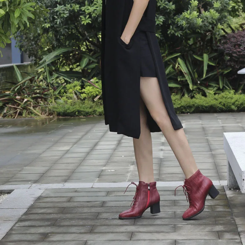 Careaymade-New Genuine leather Pure handmade sheepskin antique short boots, square head lace high-heeled casual Martin boots
Careaymade-New Genuine leather Pure handmade sheepskin antique short boots, square head lace high-heeled casual Martin boots