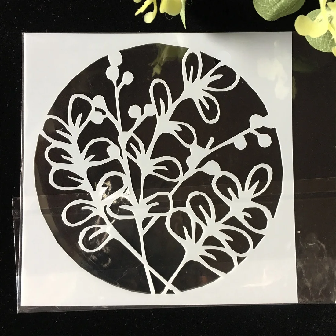 1Pcs Round Flower Design 88 DIY Layering Stencils Wall Painting Scrapbook Coloring Embossing Album Decorative Card Template
1Pcs Round Flower Design 88 DIY Layering Stencils Wall Painting Scrapbook Coloring Embossing Album Decorative Card Template