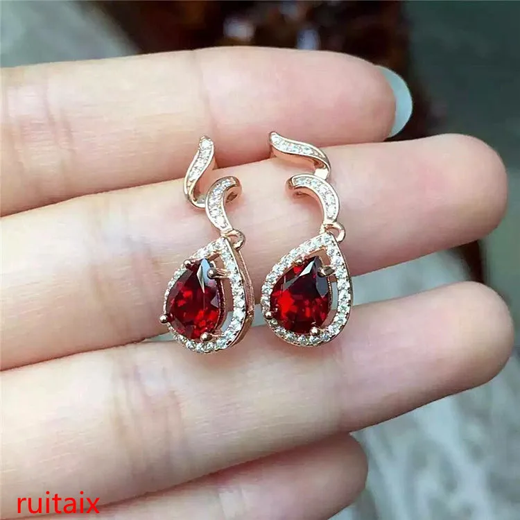KJJEAXCMY fine jewelry 925 Pure silver inlaid with natural water drop garnet female ear nail jewelry
KJJEAXCMY fine jewelry 925 Pure silver inlaid with natural water drop garnet female ear nail jewelry