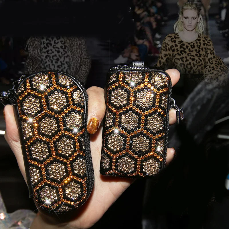 Fashion Leopard Print Crystal Car Key Holder For Women Leather Key Wallet Housekeeper Zipper Key Chain Organzier Key Pouch Case
Fashion Leopard Print Crystal Car Key Holder For Women Leather Key Wallet Housekeeper Zipper Key Chain Organzier Key Pouch Case