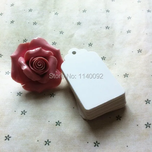 Wholesale 350GSM Cardboard Blank White Retro Gift Swing tag 4x7cm,500pcs a lot Free shipping,DIY kraft paper top quality hangtag
Wholesale 350GSM Cardboard Blank White Retro Gift Swing tag 4x7cm,500pcs a lot Free shipping,DIY kraft paper top quality hangtag