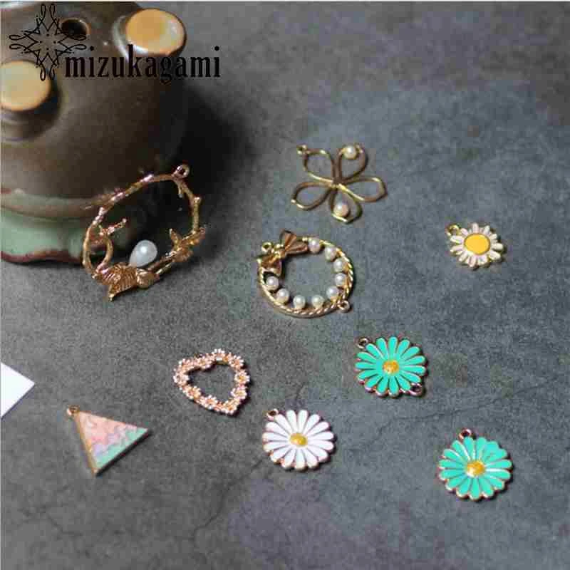 Zinc Alloy Drop Oil Enamel Charms Flowers Chrysanthemum Charms Pendant 10pcs/lot For DIY Jewelry Making Accessories
Zinc Alloy Drop Oil Enamel Charms Flowers Chrysanthemum Charms Pendant 10pcs/lot For DIY Jewelry Making Accessories