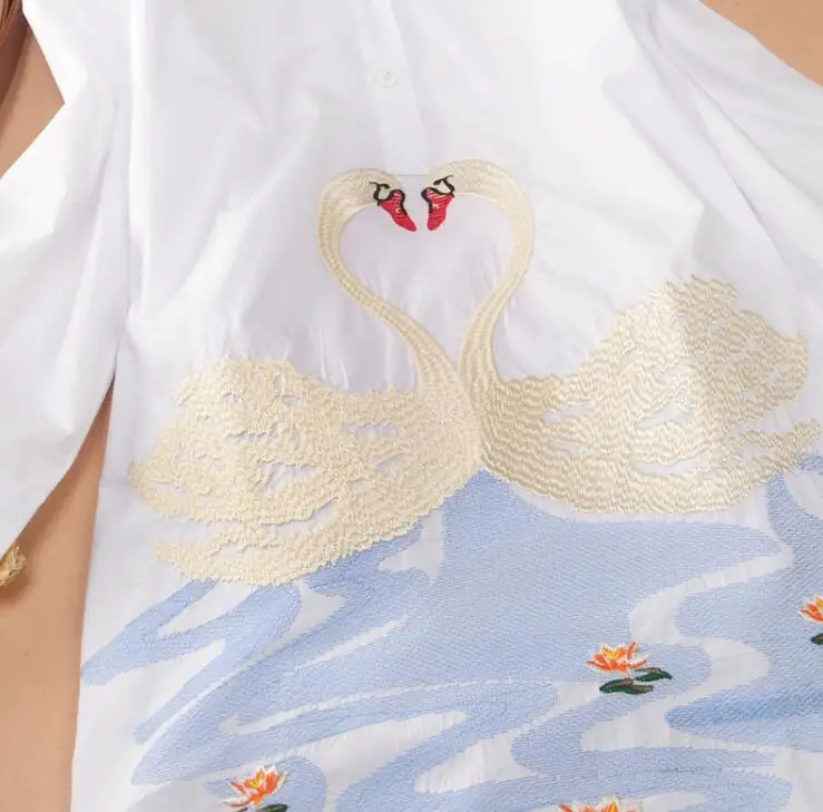 Women's Vintage swan embroidery Shirt Female National Casual Loose Plus size Long shirt Blouse TB699
Women's Vintage swan embroidery Shirt Female National Casual Loose Plus size Long shirt Blouse TB699