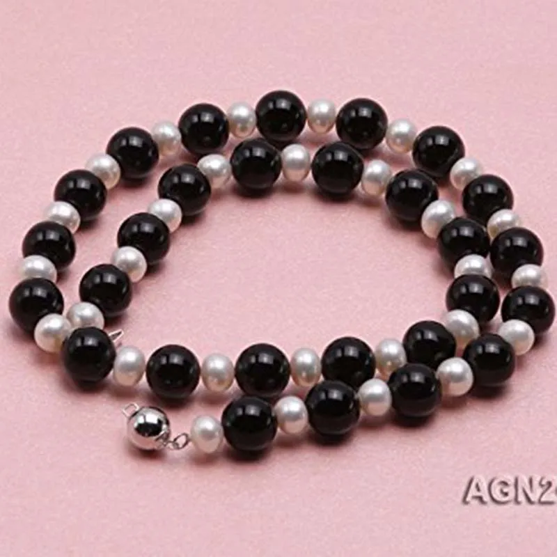 JYX Charming Agate Necklace 10mm Round Black Agate and White Pearl Necklace 18.5" Pearl Necklaces
JYX Charming Agate Necklace 10mm Round Black Agate and White Pearl Necklace 18.5" Pearl Necklaces
