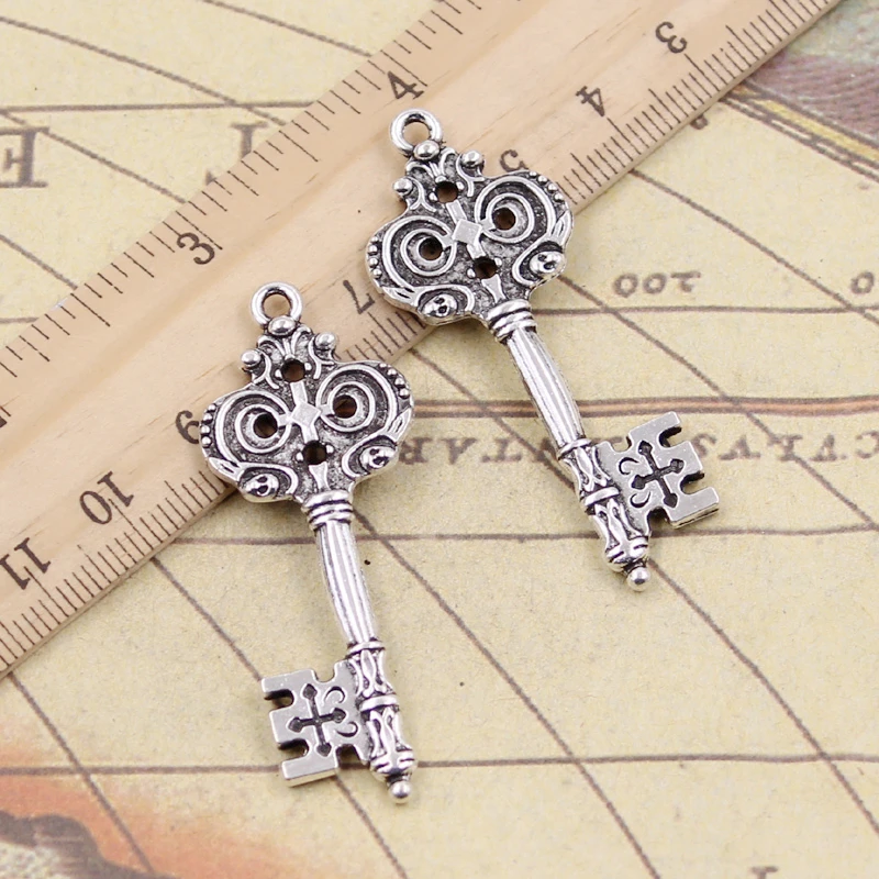 10pcs Charms Vintage Skeleton Key 19x52mm Tibetan Bronze Silver Color Pendants Antique Jewelry Making DIY Handmade Craft
10pcs Charms Vintage Skeleton Key 19x52mm Tibetan Bronze Silver Color Pendants Antique Jewelry Making DIY Handmade Craft