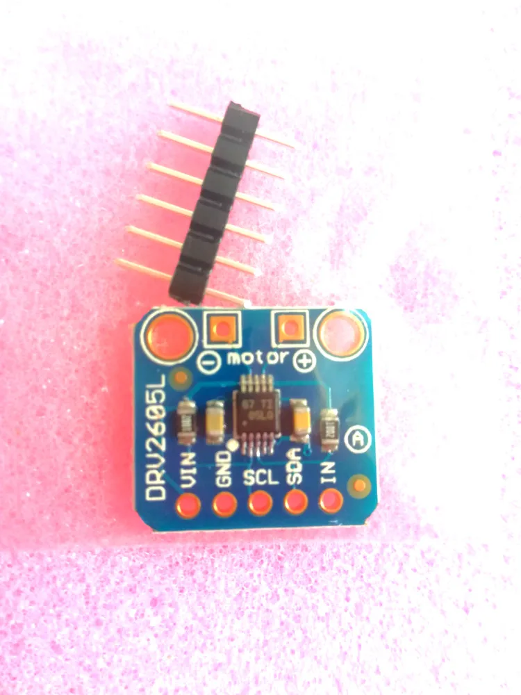 2305 DRV2605L Haptic контроллер двигателя, модуль привода двигателя, Вибрационный двигатель, 11000 об/мин, 5 В постоянного тока
2305 DRV2605L Haptic контроллер двигателя, модуль привода двигателя, Вибрационный двигатель, 11000 об/мин, 5 В постоянного тока