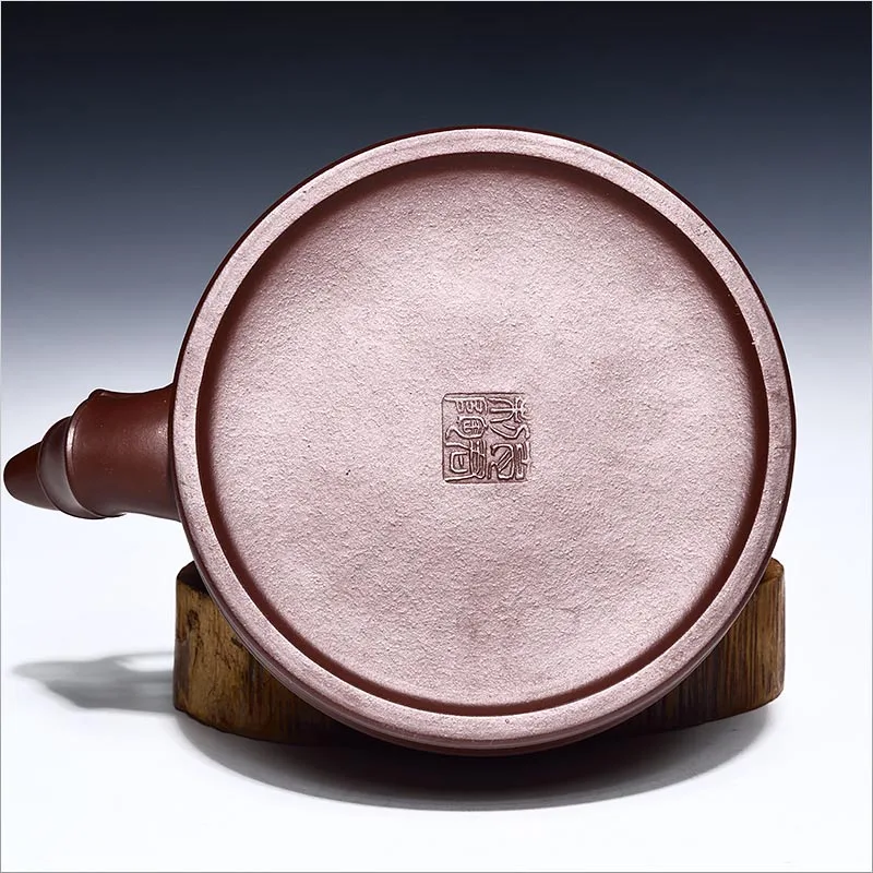 540ml Yixing Hot Selling Beam Lifting Pot Purple Mud Teapot Double Section Beam Xi Shi Tea Pot Effort Chinese Tea Set 14 Holes
540ml Yixing Hot Selling Beam Lifting Pot Purple Mud Teapot Double Section Beam Xi Shi Tea Pot Effort Chinese Tea Set 14 Holes