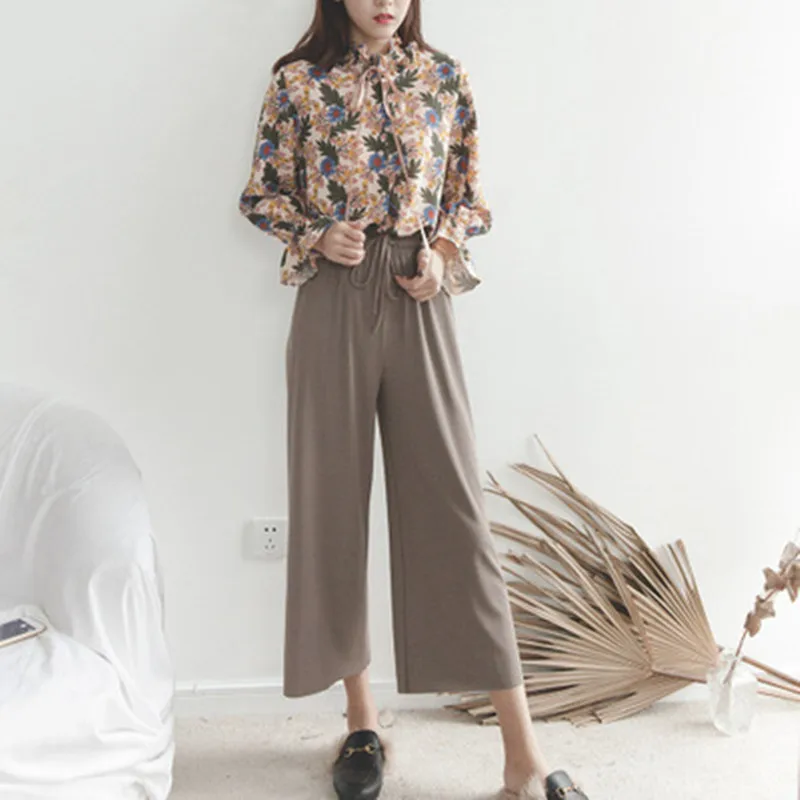 New 2020 Women Print Shirt Korean Style Retro Floral Stand Collar Women Chiffon Shirt Spring Autumn Women Blouse Shirt BS253
New 2020 Women Print Shirt Korean Style Retro Floral Stand Collar Women Chiffon Shirt Spring Autumn Women Blouse Shirt BS253