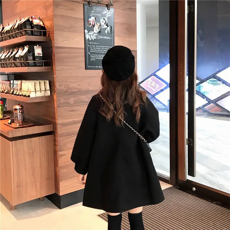 2018 Autumn Winter New Korean Women Wool Coat Thicken Long Loose Large Size Solid Color Cloak Woolen Coat Female LQ509
2018 Autumn Winter New Korean Women Wool Coat Thicken Long Loose Large Size Solid Color Cloak Woolen Coat Female LQ509