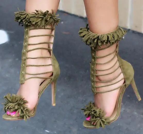 Moraima snc 2019 Summerzipper sandals women's cover heel shoes Army Green Fringe High Heel Sandals
Moraima snc 2019 Summerzipper sandals women's cover heel shoes Army Green Fringe High Heel Sandals