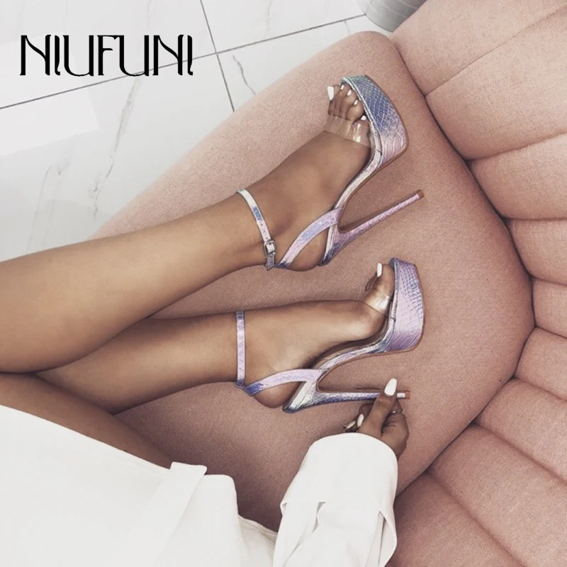 Fashion Waterproof Platform Color Matching Transparent Women's Sandals Stiletto High Heels Belt Buckle Casual Party Ladies Shoes
Fashion Waterproof Platform Color Matching Transparent Women's Sandals Stiletto High Heels Belt Buckle Casual Party Ladies Shoes