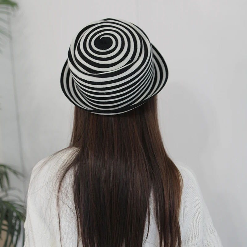 drop shipping European version of the high-end models wool black and white strips top hat British felt hat dome hat jazz hat
drop shipping European version of the high-end models wool black and white strips top hat British felt hat dome hat jazz hat