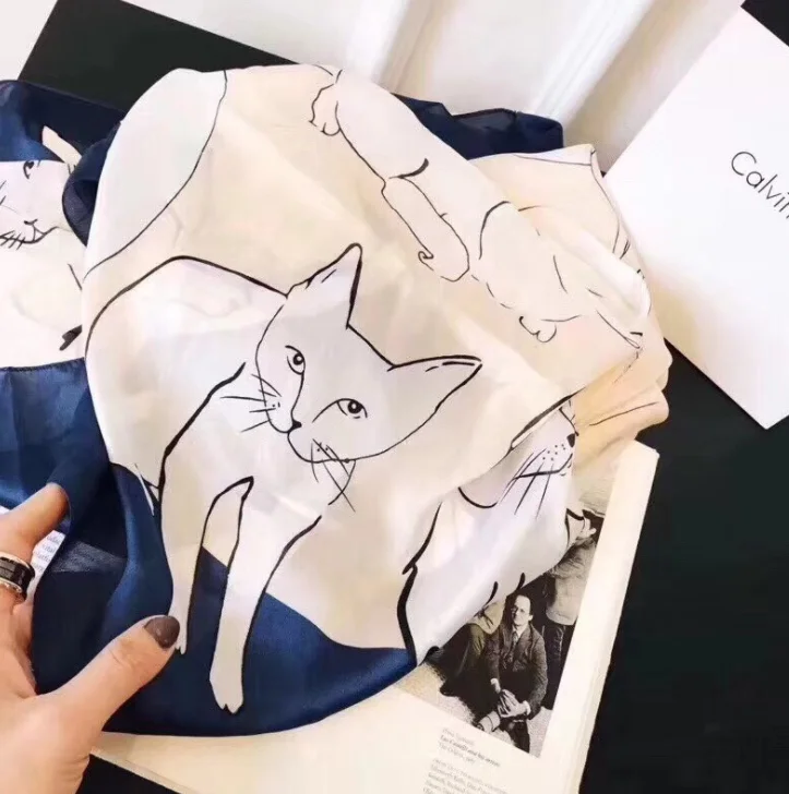 CAT cute Summer bufanda mujer Thin Sunscreen women Scarf Female Beach wheel print Simulation Silk foulard hijab Scarf Shawl
CAT cute Summer bufanda mujer Thin Sunscreen women Scarf Female Beach wheel print Simulation Silk foulard hijab Scarf Shawl