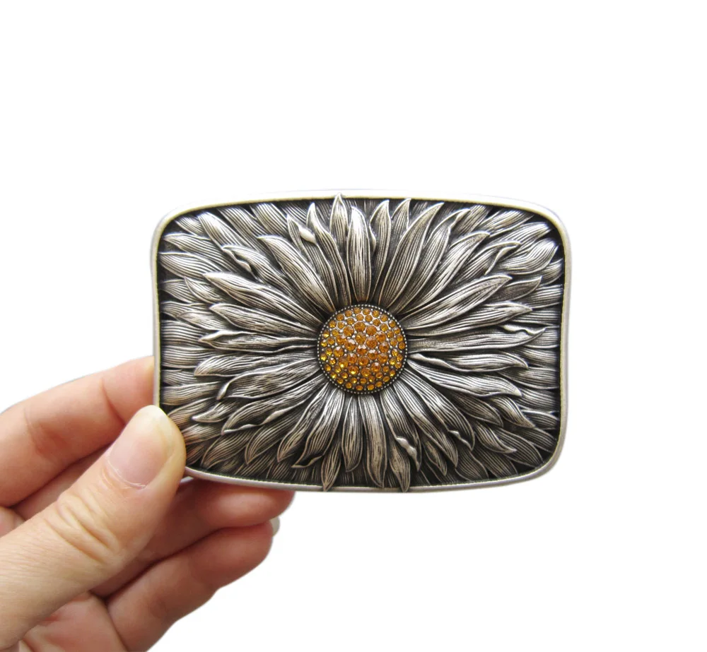 New Original Antique Silver Plated Rhinestones Blooming Daisy Bling Belt Buckle Gurtelschnalle Boucle de ceinture
New Original Antique Silver Plated Rhinestones Blooming Daisy Bling Belt Buckle Gurtelschnalle Boucle de ceinture