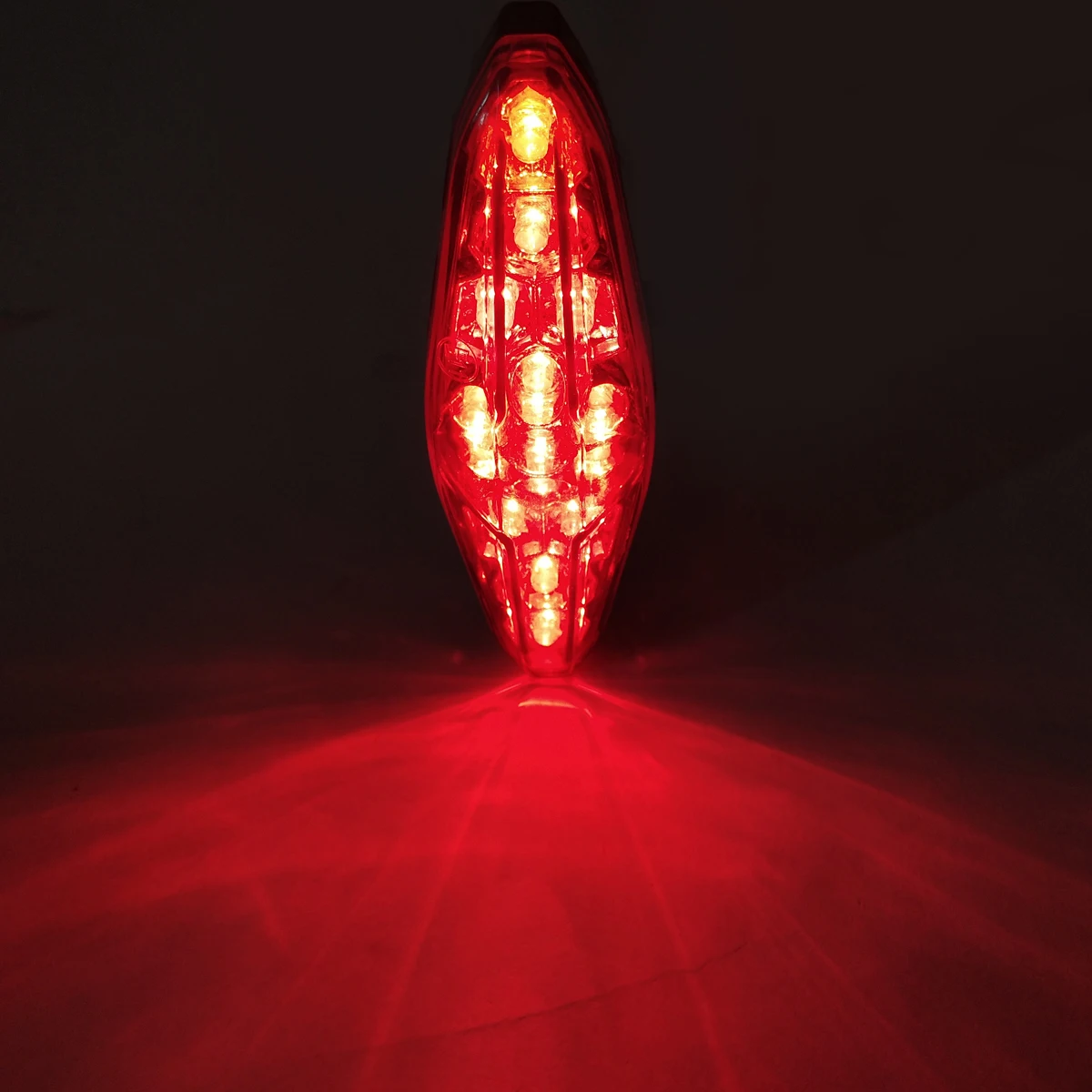 New Arrival 1pc Red Lens 15LED 12V Universal Motorcycle Rear Tail Stop Light Bike Indicator Running Lamp
New Arrival 1pc Red Lens 15LED 12V Universal Motorcycle Rear Tail Stop Light Bike Indicator Running Lamp