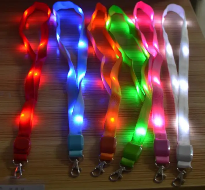 100pcs LED Light Up Neck Strap Band Lanyard Key Chain ID Badge Hanging Lace Rope Mobile Phone Strapes Party Decoration
100pcs LED Light Up Neck Strap Band Lanyard Key Chain ID Badge Hanging Lace Rope Mobile Phone Strapes Party Decoration