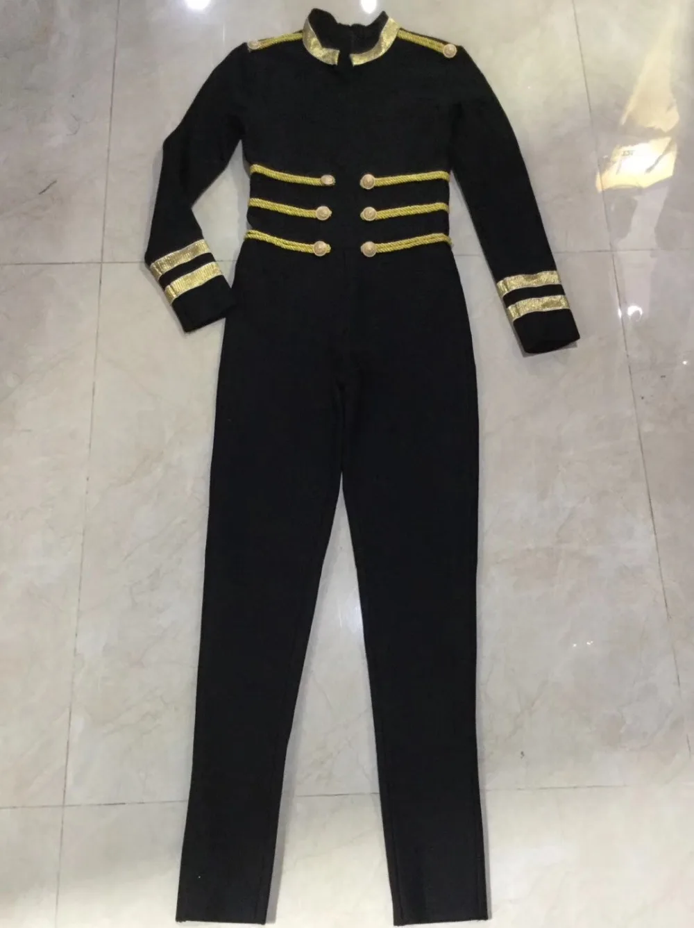 High Quality Sexy Women Beading V-Neck Black Button Rayon Bandage Jumpsuit Evening Party Fashion Jumpsuit
High Quality Sexy Women Beading V-Neck Black Button Rayon Bandage Jumpsuit Evening Party Fashion Jumpsuit