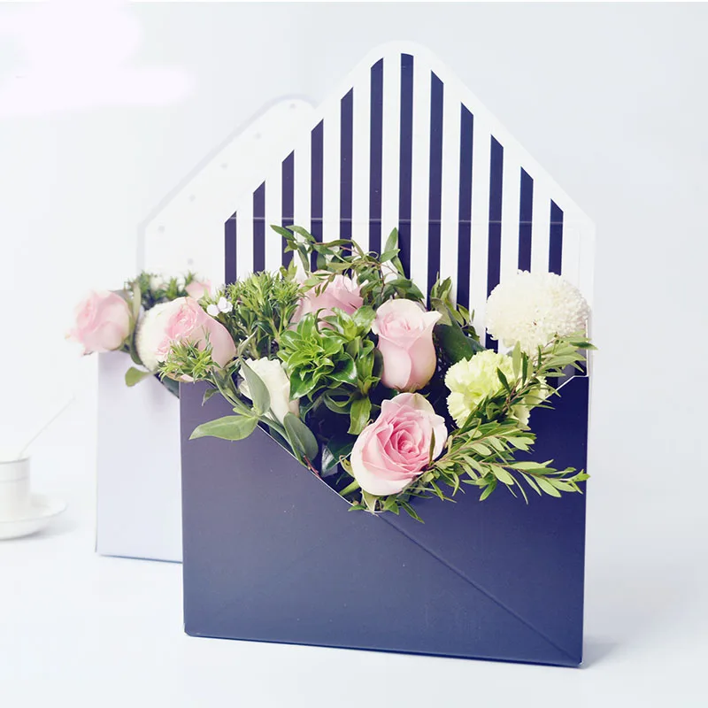5 pcs 23.5x8x17cm Mini Creative Envelope Fold Flower Box Flowers Box Material Rose Decoration Gift Box Flower Making Hand
5 pcs 23.5x8x17cm Mini Creative Envelope Fold Flower Box Flowers Box Material Rose Decoration Gift Box Flower Making Hand
