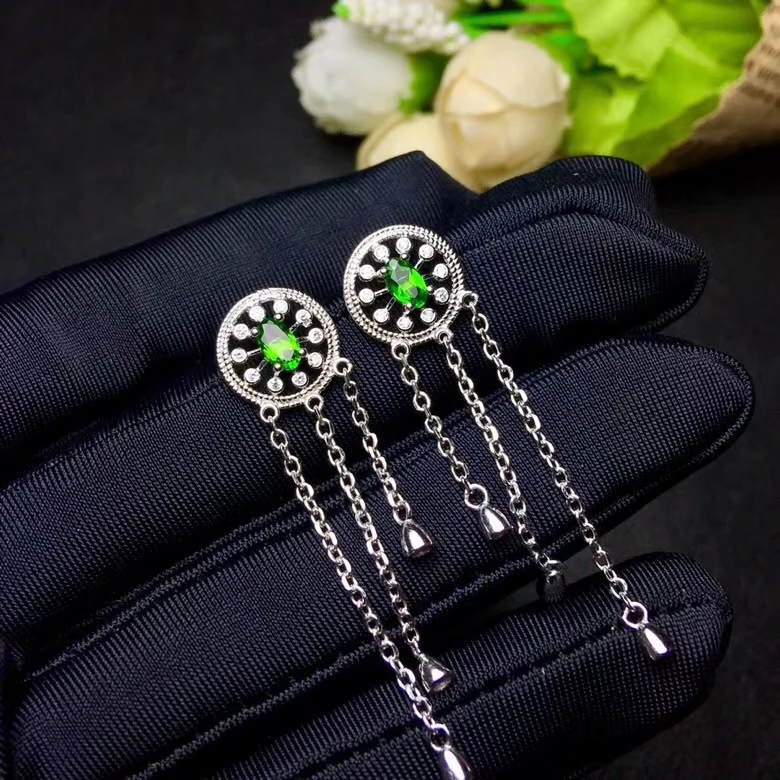 Fashion natural diopside drop earrings Natural gemstone earrings Elegance network Tassels 925 silver female girl gift jewelry
Fashion natural diopside drop earrings Natural gemstone earrings Elegance network Tassels 925 silver female girl gift jewelry