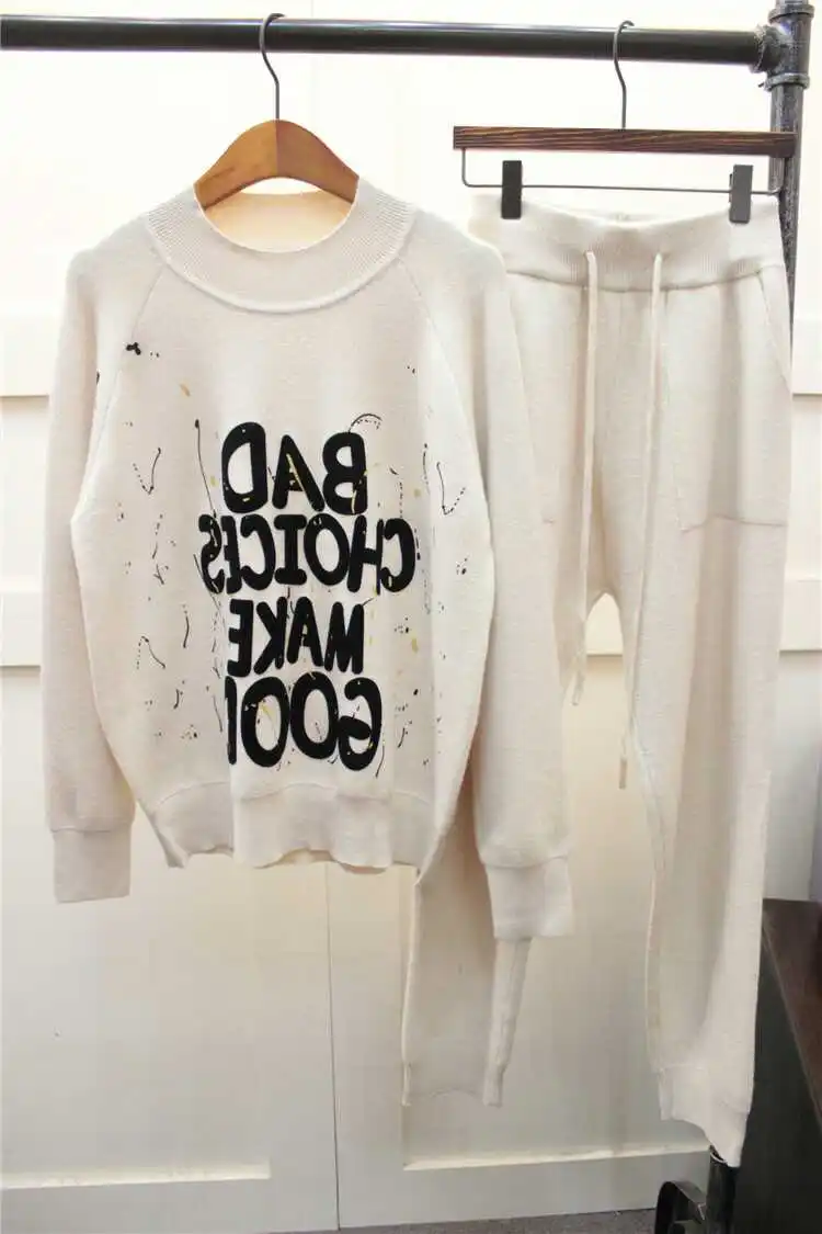 Hot sale women tracksuits 2021 spring and autumn new sweater suits casual T-shirt sweater pants flocking letter Haren two piece
Hot sale women tracksuits 2021 spring and autumn new sweater suits casual T-shirt sweater pants flocking letter Haren two piece