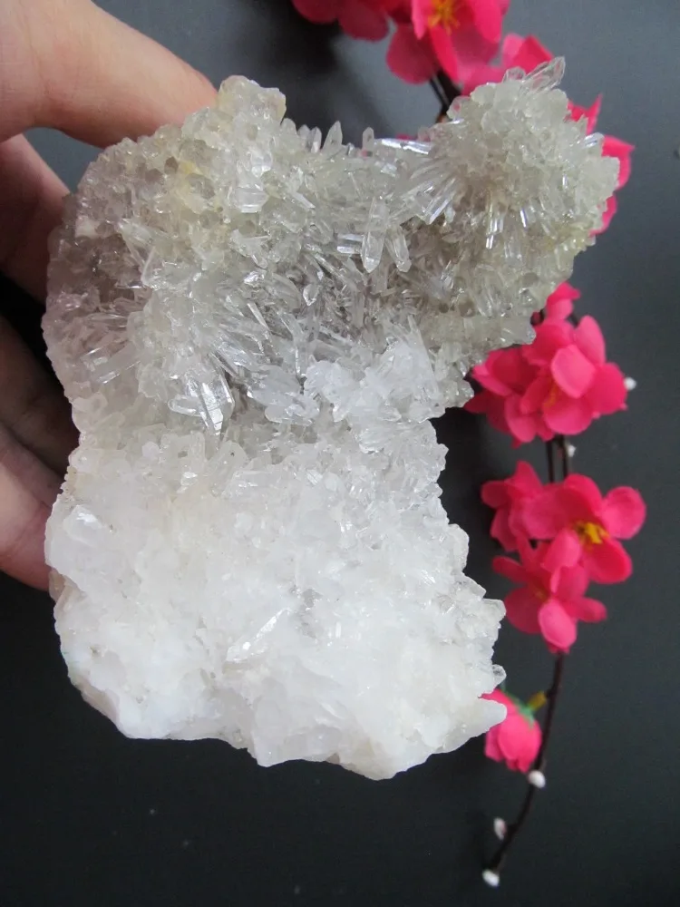 C68 Natural White Quartz Flowers Crystal Clusters Decoration Resistant Healing Stone Feng Shui Decoration 740g
C68 Natural White Quartz Flowers Crystal Clusters Decoration Resistant Healing Stone Feng Shui Decoration 740g