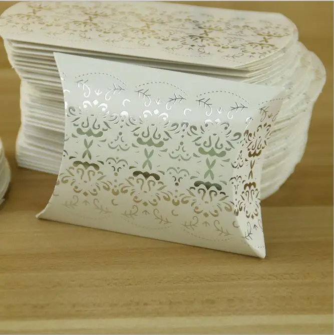 European Style Pillow Package Candy Box Bronzing Candy Box Wedding Favors Party Gift Box Event & Party Supplies White Color
European Style Pillow Package Candy Box Bronzing Candy Box Wedding Favors Party Gift Box Event & Party Supplies White Color