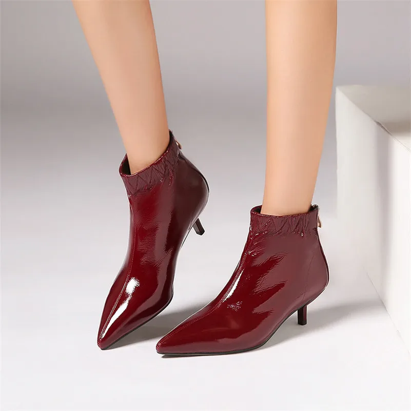 FEDONAS New Women Sexy Pointed Toe Ankle Boots Zipper Brand Autumn Winter Wedding Party Shoes Woman Ladies Fashion Short Boots
FEDONAS New Women Sexy Pointed Toe Ankle Boots Zipper Brand Autumn Winter Wedding Party Shoes Woman Ladies Fashion Short Boots