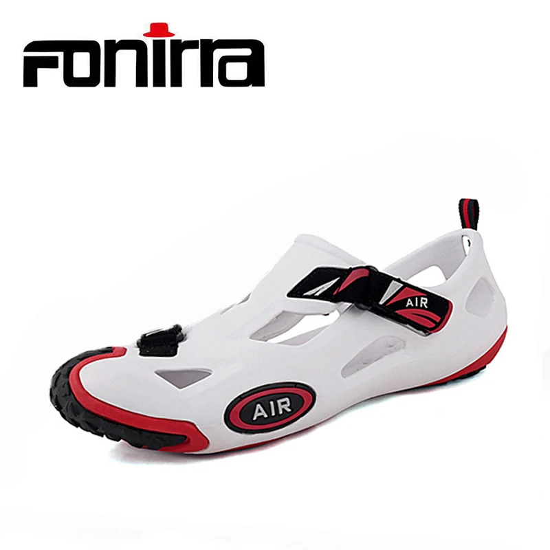 FONIRRA Fashion Slippers Men Sandals Hollow Out Hole Flat Sandals Breathable Light Soft Flip Flops Men Beach Shoes Big Size 838
FONIRRA Fashion Slippers Men Sandals Hollow Out Hole Flat Sandals Breathable Light Soft Flip Flops Men Beach Shoes Big Size 838