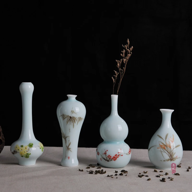 

Jingdezhen ceramics hand-painted shadow celadon meilanzhuju small vase flower style living room decoration crafts