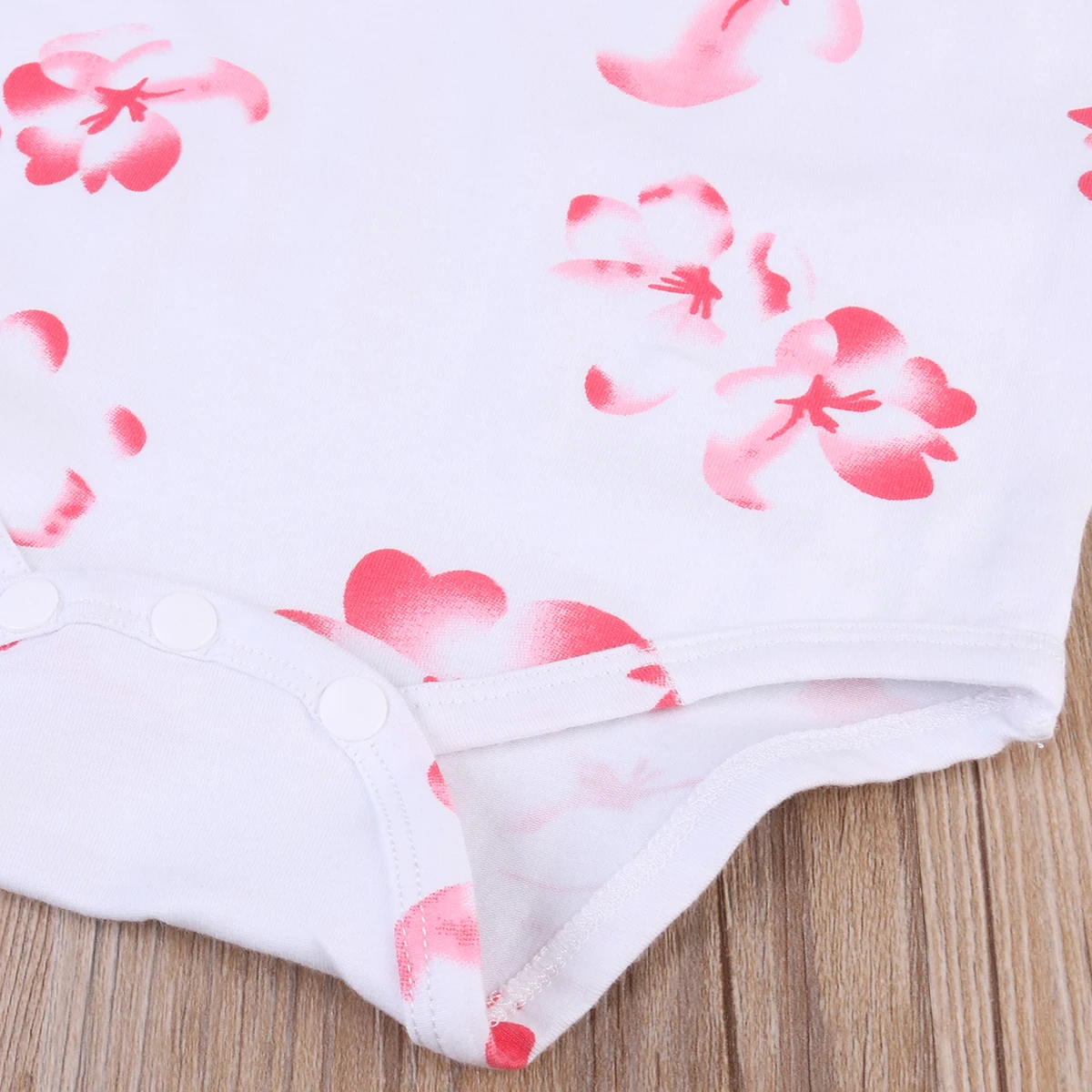 2018 New Sumemr Cute Babies Floral cheongsam Newborn Infant Baby Girl Short Sleeve Bodysuit Flower Jumpsuit Outfit 0-18M Clothes
2018 New Sumemr Cute Babies Floral cheongsam Newborn Infant Baby Girl Short Sleeve Bodysuit Flower Jumpsuit Outfit 0-18M Clothes