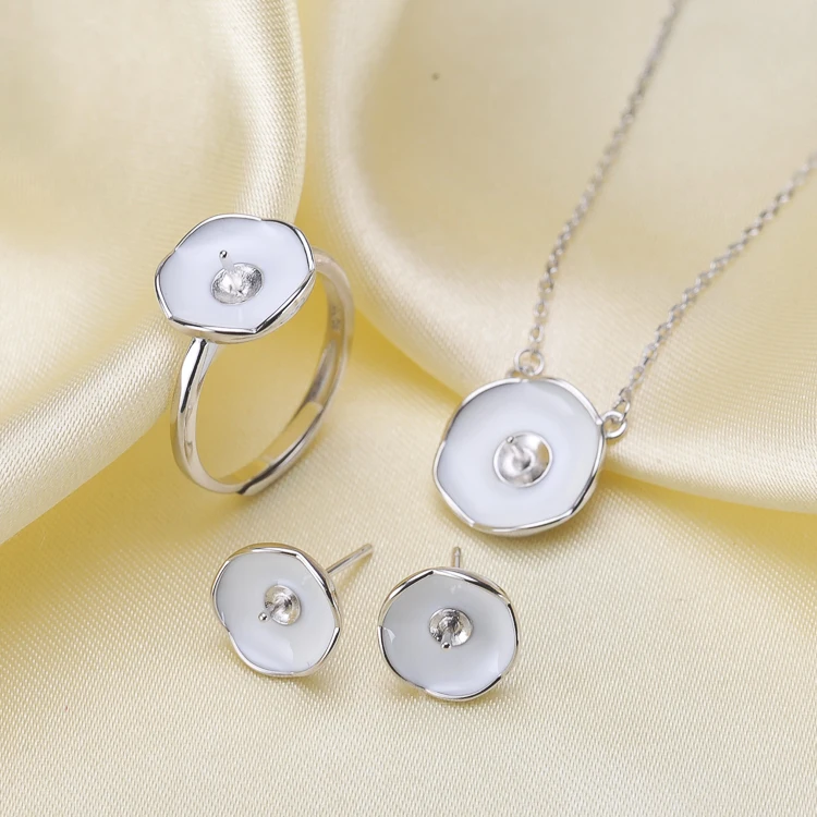 925 Silver Fashion Pearl Necklace Ring Earrings Set Mountings Findings Beautiful Jewelry Set Parts Fittings Women's Accessories 
925 Silver Fashion Pearl Necklace Ring Earrings Set Mountings Findings Beautiful Jewelry Set Parts Fittings Women's Accessories