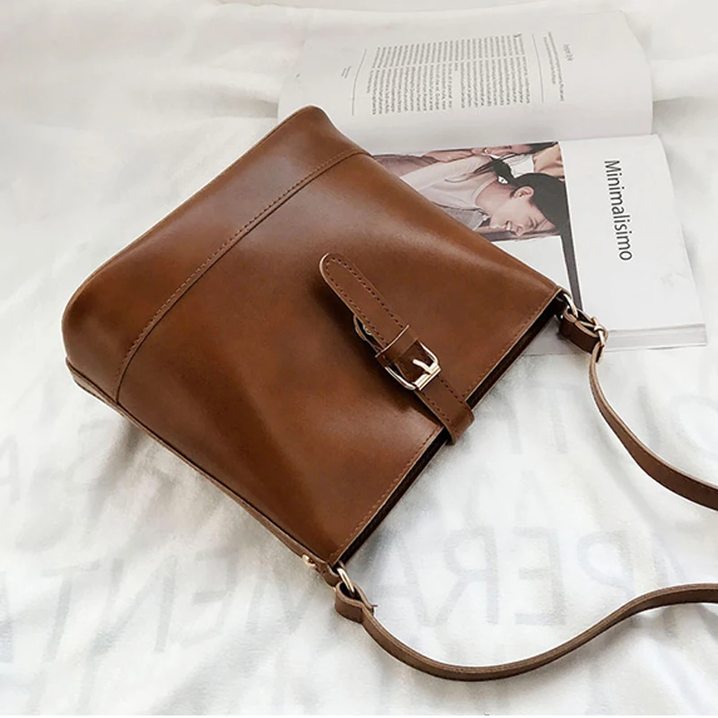 Jiessie&Angela Women Big Casual Shoulder Bags Large Capacity Handbags Vintage Messenger Bags For Women Cross body Bag Bolosa
Jiessie&Angela Women Big Casual Shoulder Bags Large Capacity Handbags Vintage Messenger Bags For Women Cross body Bag Bolosa