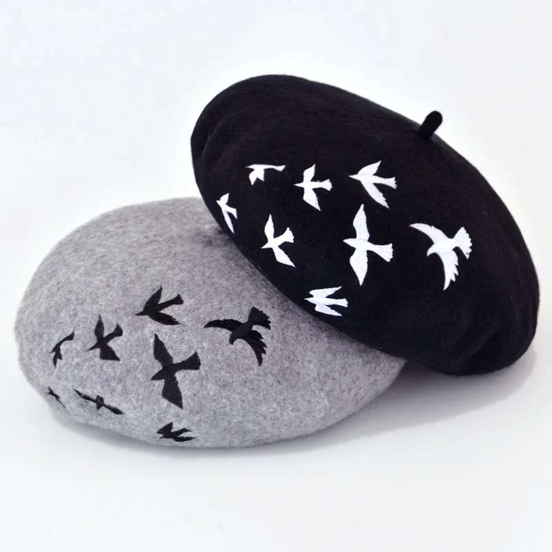 New wool embroidered Berets for autumn and winter 2018,Fashion casual Wool Beret Robin Embroidery Artist's Cap
New wool embroidered Berets for autumn and winter 2018,Fashion casual Wool Beret Robin Embroidery Artist's Cap
