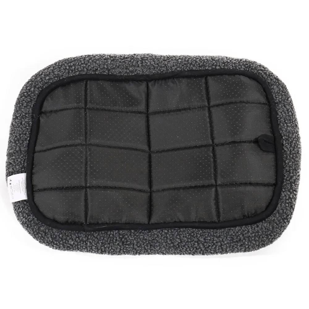 US shipments 5 Size Anti-lint Pet Bed Non-slip warm Polar fleece Dog Cat Cushion Collapsible Winter Soft pet Heating mats
US shipments 5 Size Anti-lint Pet Bed Non-slip warm Polar fleece Dog Cat Cushion Collapsible Winter Soft pet Heating mats