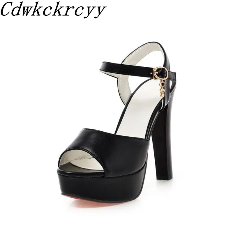 Summer New pattern Europe and America fashion high heel Women sandals black sexy Thick bottom Waterproof Fine heel Women sandals
Summer New pattern Europe and America fashion high heel Women sandals black sexy Thick bottom Waterproof Fine heel Women sandals