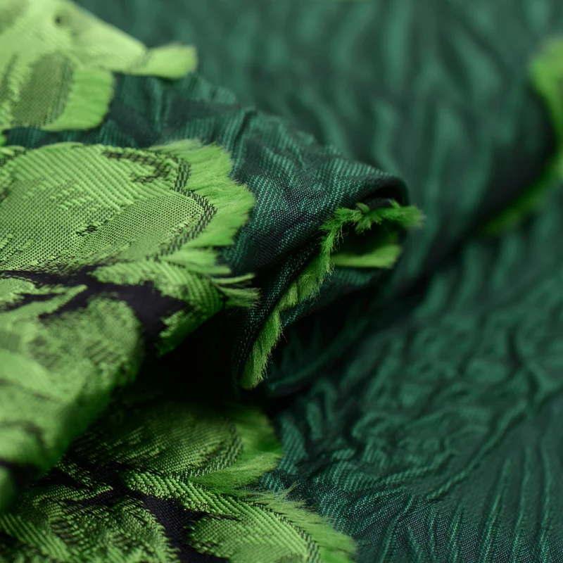 2016 spring and autumn three-dimensional relief fabric folds ultra-fine fashion brocade fabrics wholesale high-grade cloth
2016 spring and autumn three-dimensional relief fabric folds ultra-fine fashion brocade fabrics wholesale high-grade cloth