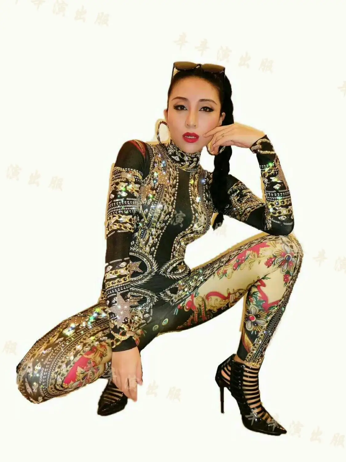 New Female Singer Stage Costume Women Jumpsuits Full Drill Dance Outfit DJ DS Show Bodysuit Sexy Party Performances Clothes 2019
New Female Singer Stage Costume Women Jumpsuits Full Drill Dance Outfit DJ DS Show Bodysuit Sexy Party Performances Clothes 2019