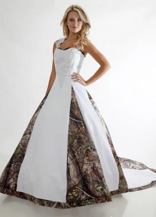 Камуфляжное свадебное платье на бретельках, модель 2019 года
Камуфляжное свадебное платье на бретельках, модель 2019 года