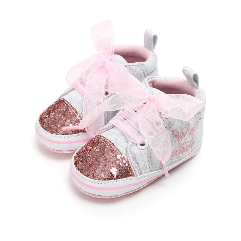 Baby Toddler Shoes Newborn Princess Shoes 2018 Girls Embroidery Floral Infant Soft Mesh Tie Shiny Shoes First Walkers 0-18M
Baby Toddler Shoes Newborn Princess Shoes 2018 Girls Embroidery Floral Infant Soft Mesh Tie Shiny Shoes First Walkers 0-18M