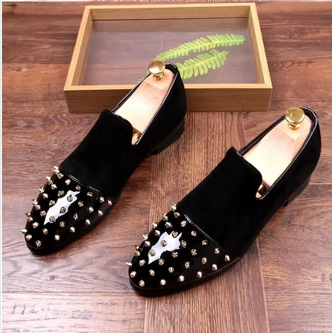 Rivets Driving Shoes for men Flats Low top Roud Slip on Black Dress Wedding Shoes 2018 Fashion Genuine leather Loafers Shoes
Rivets Driving Shoes for men Flats Low top Roud Slip on Black Dress Wedding Shoes 2018 Fashion Genuine leather Loafers Shoes
