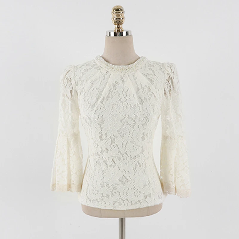 2018 Spring Summer Women Beading Lace Tops Hollow Flare Sleeve Long Sleeve White Lace T-shirts Slim Ladies Solid Color Chic
2018 Spring Summer Women Beading Lace Tops Hollow Flare Sleeve Long Sleeve White Lace T-shirts Slim Ladies Solid Color Chic