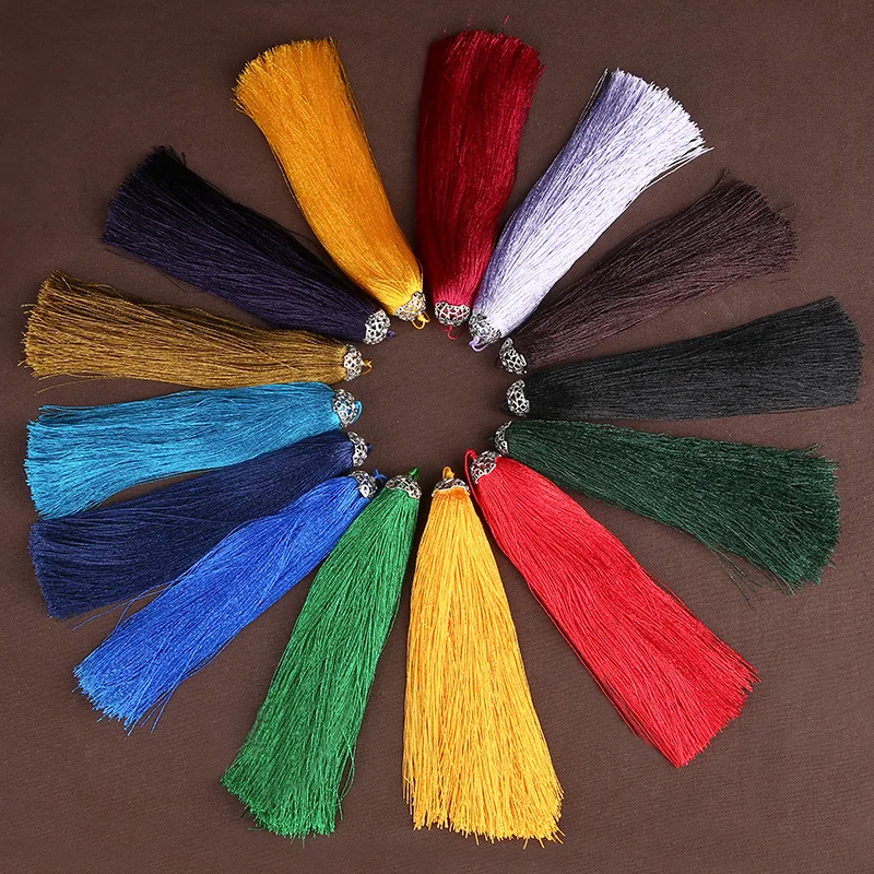 14 Colors Alloy Cap Silk Tassel 5pcs/Lot Charm Pendant Satin Tassels for DIY Jewelry Making Findings 18CM Fringe For Car Curtain
14 Colors Alloy Cap Silk Tassel 5pcs/Lot Charm Pendant Satin Tassels for DIY Jewelry Making Findings 18CM Fringe For Car Curtain