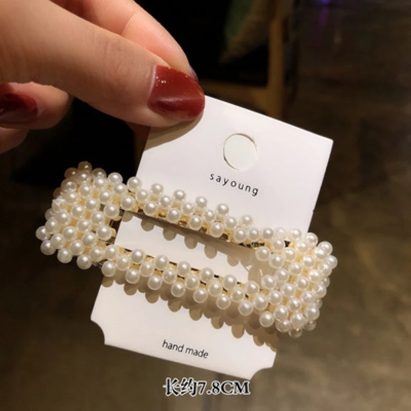 Fashion Pearl Hair Clip for Women Elegant Korean Design Snap Barrette Stick Hairpin Hair Styling Accessories
Fashion Pearl Hair Clip for Women Elegant Korean Design Snap Barrette Stick Hairpin Hair Styling Accessories
