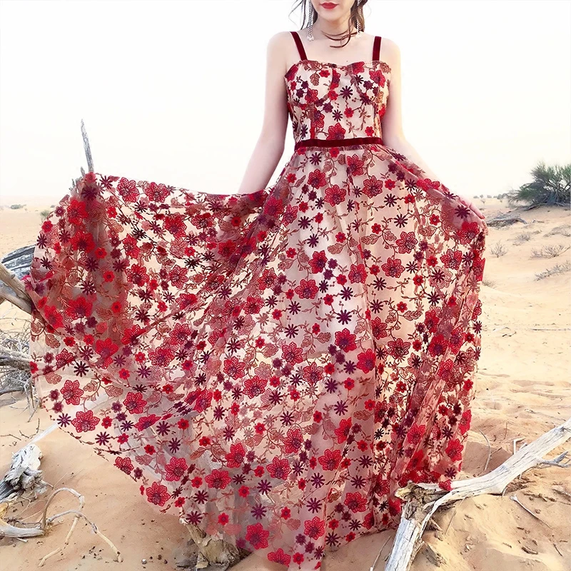Vintage Sexy Strap Dress Runway Self Portrait Lace Embroidery Women Maxi Long Floral 2018 Summer Female Elegant Party Dresses
Vintage Sexy Strap Dress Runway Self Portrait Lace Embroidery Women Maxi Long Floral 2018 Summer Female Elegant Party Dresses