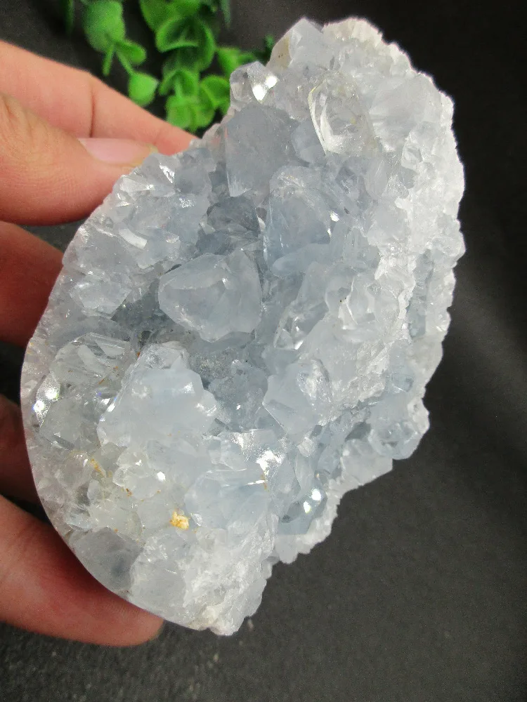 Top!Natural Quartz Crystals Rare Rock Kyanite Heart Natural Stones And Minerals Cornucopia For Collection
Top!Natural Quartz Crystals Rare Rock Kyanite Heart Natural Stones And Minerals Cornucopia For Collection
