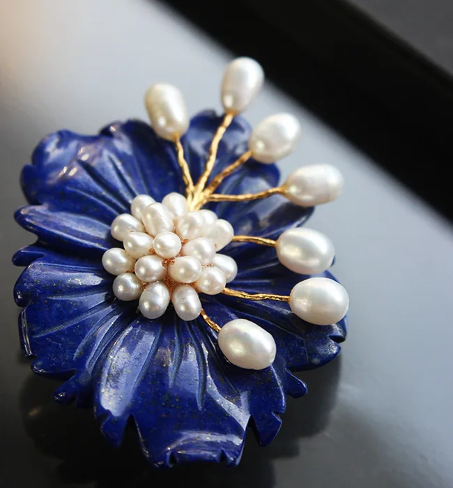 Free shipping Free shipping High-end Italian custom 925 silver and natural pearl lapis brooch
Free shipping Free shipping High-end Italian custom 925 silver and natural pearl lapis brooch
