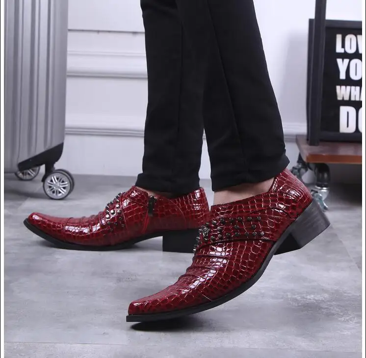 Smart casual shoes men slip on med heel height increasing oxfords pointed toes rivets patent leather red wedding shoes
Smart casual shoes men slip on med heel height increasing oxfords pointed toes rivets patent leather red wedding shoes